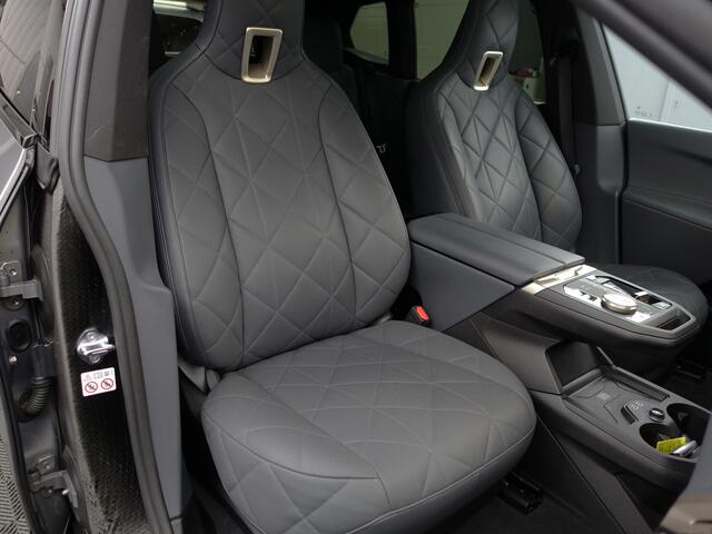 BMW iX xDrive40 Business Edition Plus 77 kWh M Gold Edition- Stoelmassage, Harman Kardon, 3D Camera, Stoelventilatie, Head Up, CoPilot Pack