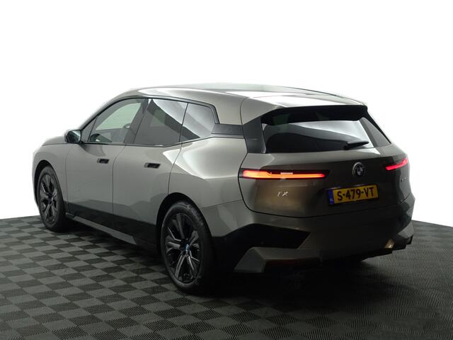BMW iX xDrive40 Business Edition Plus 77 kWh M Gold Edition- Stoelmassage, Harman Kardon, 3D Camera, Stoelventilatie, Head Up, CoPilot Pack