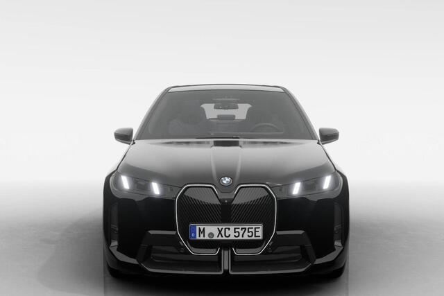 BMW iX xDrive45 | M Sport Pro | Innovation Pack | Comfort Pack | Trekhaak