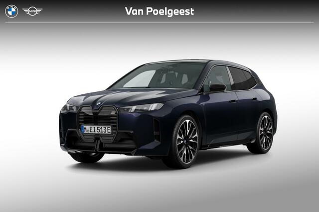 BMW iX xDrive M70 | Comfort Pack | Innovation Pack | Trekhaak | 23" LM | Sky lounge