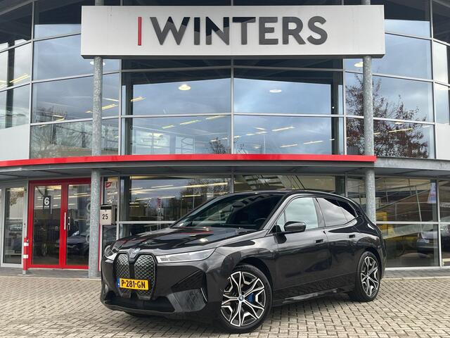 BMW iX xDrive40 Executive 77 kWh | Head-Up Display | Camera | Stoelverwarming | Navigatie |