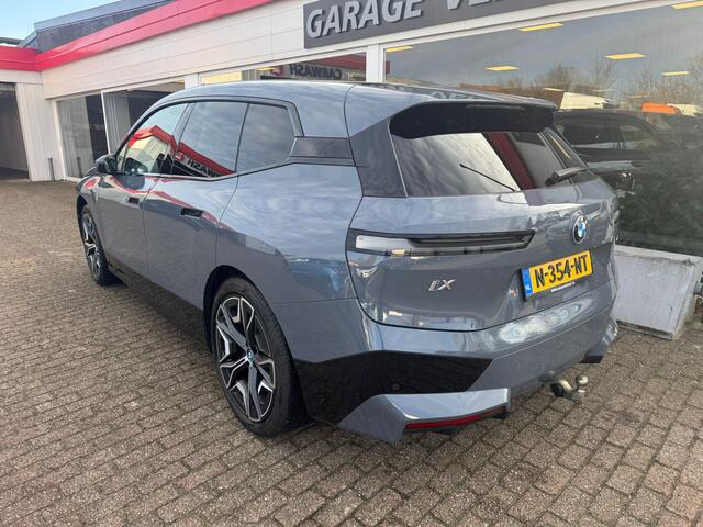 BMW iX xDrive40 High Executive 77 kWh