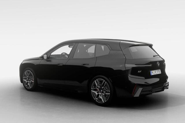 BMW iX xDrive60 | M Sport Pro | Comfort Pack | Innovation Pack | Showroomvoordeel
