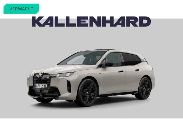 BMW iX xDrive M70 - Full Option - Pano - B&W - Trekhaak - 112kWh