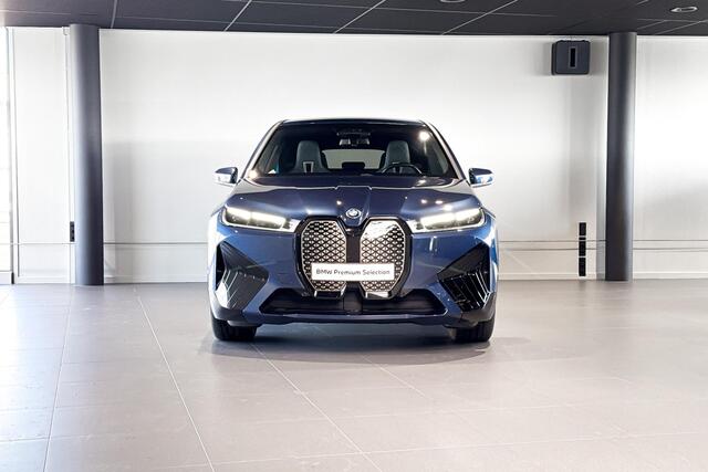 BMW iX xDrive40 High Executive | M Sport | Bowers & Wilkins | Soft-close | Comfort Access |