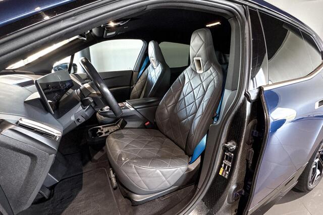 BMW iX xDrive40 High Executive | M Sport | Bowers & Wilkins | Soft-close | Comfort Access |