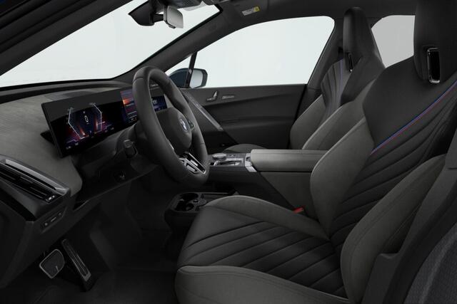 BMW iX xDrive45 101 kWh | M Sportpakket Pro | Comfort Pack | Innovation Pack | Trekhaak