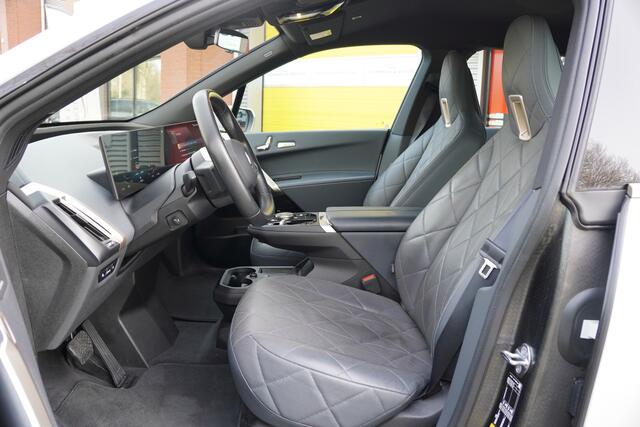 BMW iX xDrive40 High Executive 77 kWh / BTW / Massage / Harman Kardon / Memory Seat / 22' Inch /