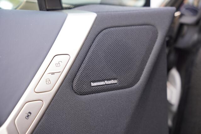 BMW iX xDrive40 High Executive 77 kWh / BTW / Massage / Harman Kardon / Memory Seat / 22' Inch /