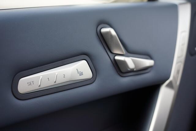 BMW iX xDrive40 High Executive 77 kWh / BTW / Massage / Harman Kardon / Memory Seat / 22' Inch /