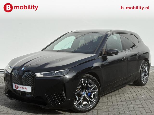 BMW iX xDrive50 High Executive Sportpakket Trekhaak 2500kg | Sportpakket | Harman/Kardon Sound System | Driving Assistant | Parking Assist. Plus | DAB Radio | 360 Camera