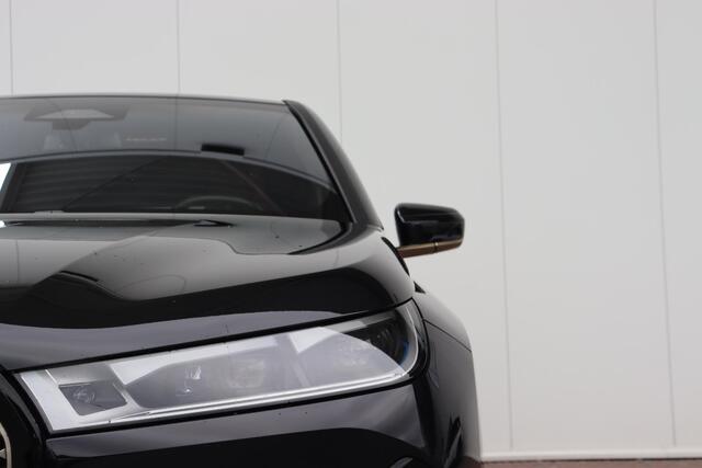 BMW iX xDrive50 Executive 112 kWh Sportpakket/ 22" LMV/ Stoelventilatie/ Stoelverwarming/ Elektrische Stoelen/ Achteruitrij camera