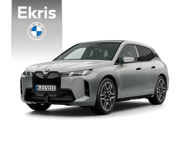 BMW iX xDrive45 | M Sportpakket Pro | Comfort Pakket | Innovation Pack | Soft-close | Panoramadak | Trekhaak