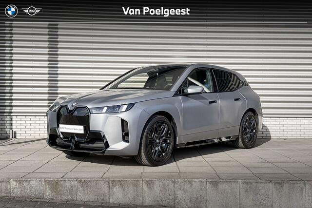 BMW iX xDrive60 112 kWh