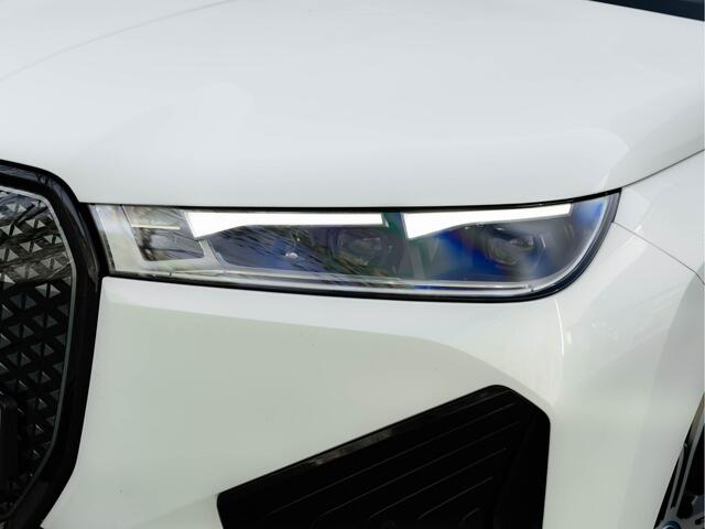 BMW iX xDrive50 - 112 kWh - Luchtvering - Active Steering - Driving Ass Prof