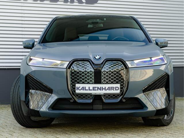BMW iX xDrive50 - 112kWh - Sport Pakket - Pano - Driving Ass Prof - Head-up