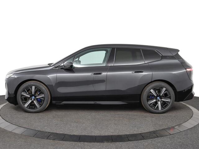 BMW iX xDrive40 | Sport Package | Panoramadak | Harman/Kardon