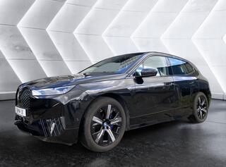 bmw-ix-xdrive40-bsn-ed.