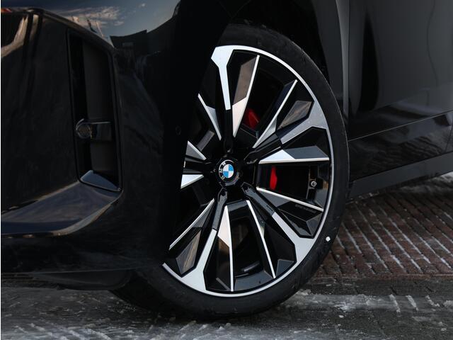BMW iX xDrive M70 | Comfort Pack | Innovation Pack | Klasse 5 Alarm |