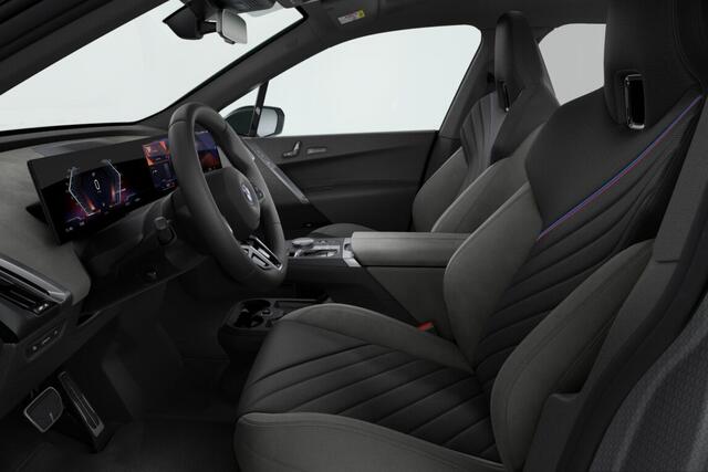 BMW iX xDrive60 112 kWh | M Sportpakket Pro | Comfort Pack | Trekhaak
