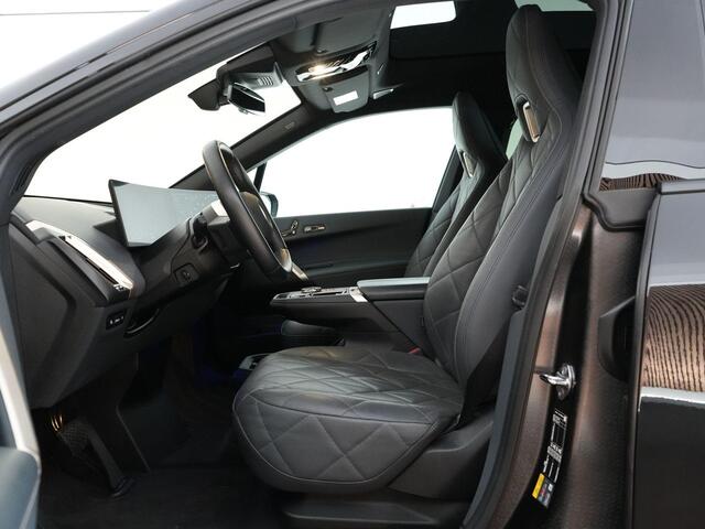BMW iX xDrive50 Business Edition Plus 112 kWh |BTW-auto|sportpakket|Bowers & Wilkens|pano sky lounge|soft close|Laser LED|massage|memory|Apple Carplay|360 camera|22" LMV|
