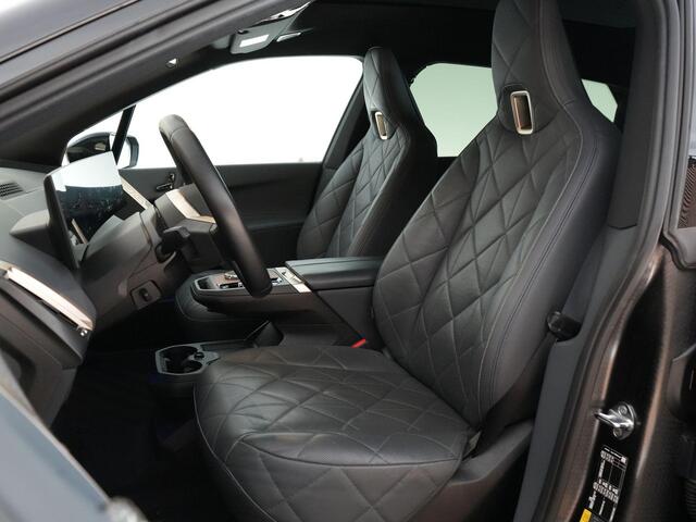 BMW iX xDrive50 Business Edition Plus 112 kWh |BTW-auto|sportpakket|Bowers & Wilkens|pano sky lounge|soft close|Laser LED|massage|memory|Apple Carplay|360 camera|22" LMV|
