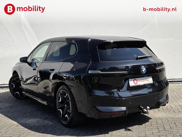 BMW iX xDrive50 High Executive M-Sport SOH 97% Panoramadak Laser Trekhaak 2500kg | Adaptive Cruise Control | Soft Close | Head-Up | Bowers&Wilkins | 360 Camera