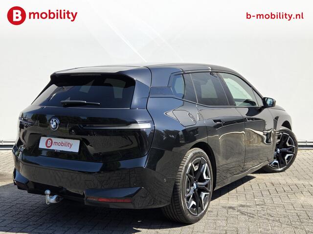 BMW iX xDrive50 High Executive M-Sport SOH 97% Panoramadak Laser Trekhaak 2500kg | Adaptive Cruise Control | Soft Close | Head-Up | Bowers&Wilkins | 360 Camera