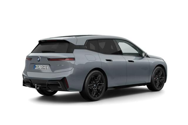 BMW iX xDrive45 101 kWh | M Sportpakket Pro | Comfort Pack | Bowers & Wilkins Diamond Surround Sound Systeem | Trekhaak
