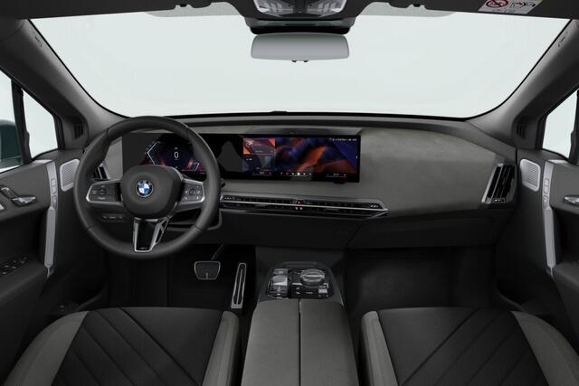 BMW iX xDrive45 101 kWh | M Sportpakket Pro | Comfort Pack | Bowers & Wilkins Diamond Surround Sound Systeem | Trekhaak