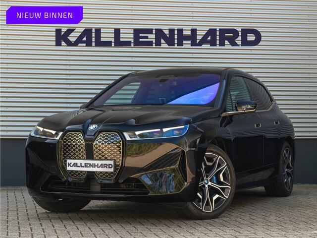 BMW iX xDrive50 - Luchtvering - Integral Active Steering - Driving Ass Prof - Pano