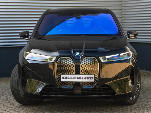 BMW iX xDrive50 - Luchtvering - Integral Active Steering - Driving Ass Prof - Pano