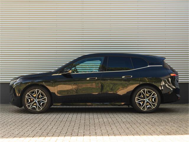 BMW iX xDrive50 - Luchtvering - Integral Active Steering - Driving Ass Prof - Pano