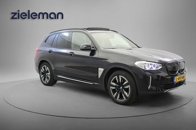 BMW iX Executive 80 kWh - Carplay, Panorama, Camera, Leer, Memory, Stoelverw. SOH 98,2%