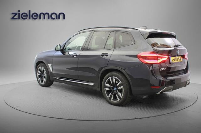 BMW iX Executive 80 kWh - Carplay, Panorama, Camera, Leer, Memory, Stoelverw. SOH 98,2%