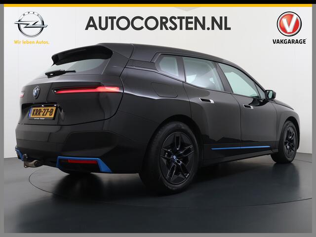 BMW iX xDrive40 327PK Executive SOH 99% Trekhaak 4-Zone Ecc Head-Up Display Camera Apple Carplay Stoelverwarming Elek.Stoelen+Stuur Elek.Achterklep Navi Ecc Bluetooth Led Lmv Pdc Live cockpit pro 2.500KG Trekgewicht Dealeronderhouden