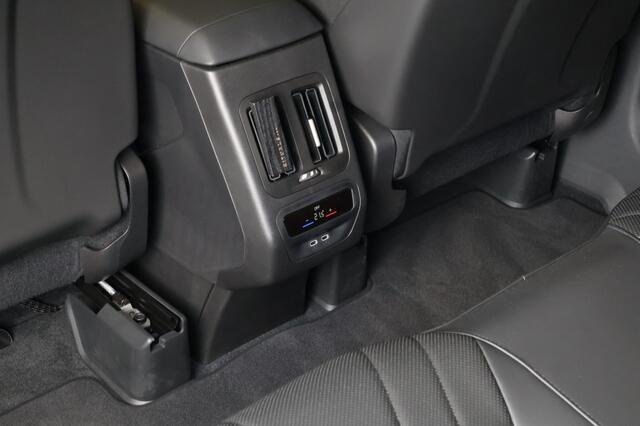 BMW iX 50 xDrive - M Sport Pro - Pano - Trekhaak - Harman/Kardon