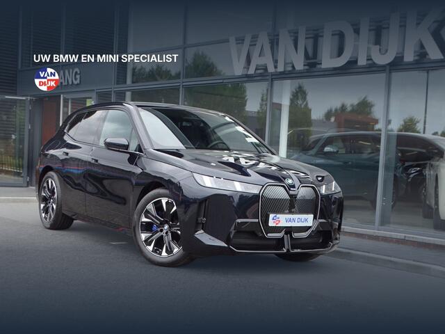 BMW iX xDrive45 Innovatiespakket Harman/Kardon M Sportpakket Drive Assi Pro Stuurwielverwarming 21''LM Velgen