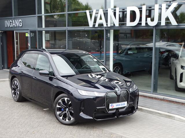 BMW iX xDrive45 Innovatiespakket Harman/Kardon M Sportpakket Drive Assi Pro Stuurwielverwarming 21''LM Velgen