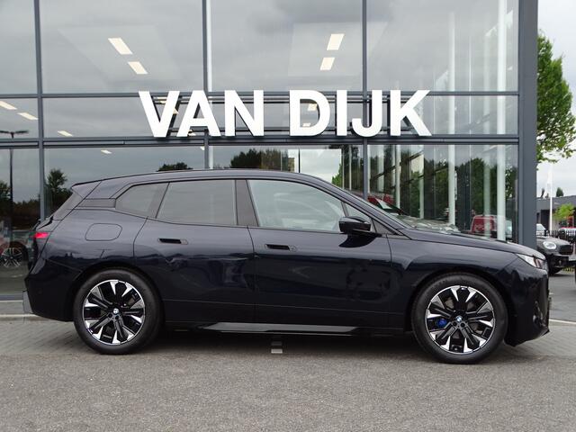 BMW iX xDrive45 Innovatiespakket Harman/Kardon M Sportpakket Drive Assi Pro Stuurwielverwarming 21''LM Velgen
