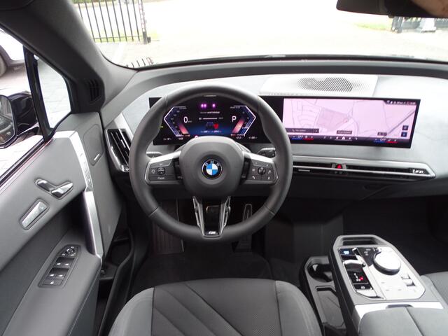 BMW iX xDrive45 Innovatiespakket Harman/Kardon M Sportpakket Drive Assi Pro Stuurwielverwarming 21''LM Velgen