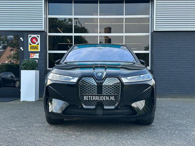 BMW iX xDrive40 Executive, BTW, Pano, Head-Up, Luchtvering, IAS, NAP