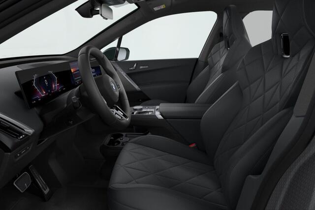 BMW iX xDrive60 112 kWh | M Sportpakket Pro | Comfort Pack | Innovation Pack | Trekhaak