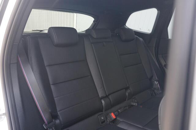 BMW iX1 eDrive20 M Sport Pro Panorama Dak / Harman Kardon / Comfort Acces / Trekhaak