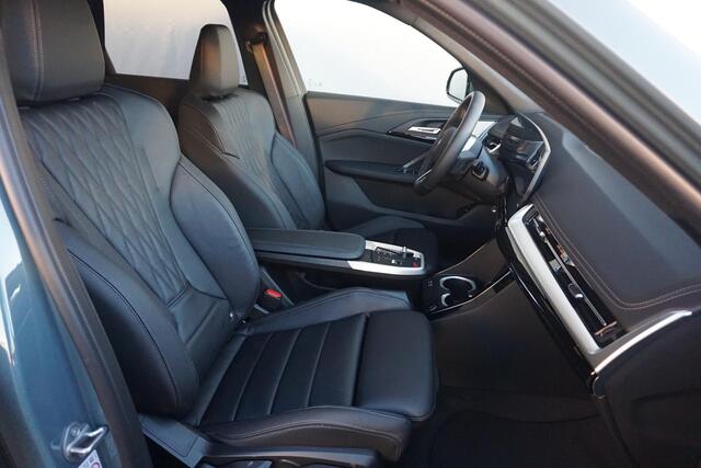 BMW iX1 xDrive30 M Sportpakket Pro | Innovation Pack | Comfort Pack