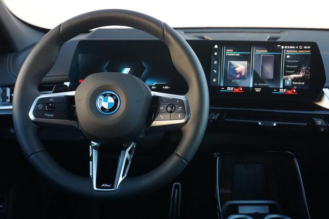 BMW iX1 xDrive30 M Sportpakket Pro | Innovation Pack | Comfort Pack
