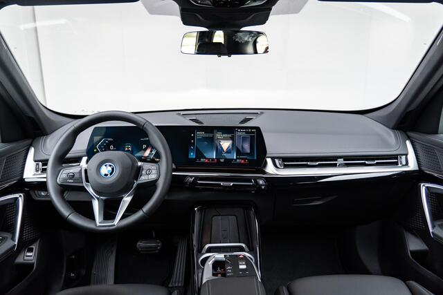 BMW iX1 xDrive30