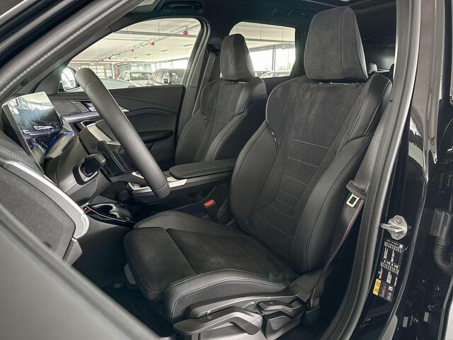 BMW iX1 eDrive20 67 kWh | Glazen panoramadak | Stuurwielrand verwarmd