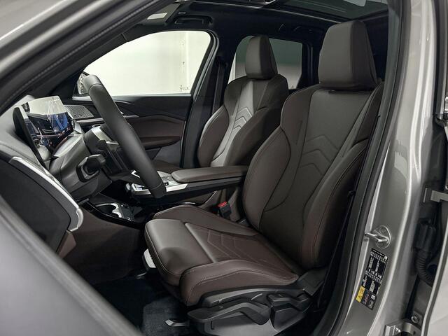 BMW iX1 eDrive20 M-Sport Pro | Premium Pack | Travel Pack | Harman/Kardon | Schuif-/Kanteldak