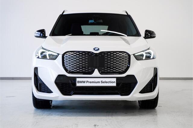 BMW iX1 eDrive20 M Sportpakket Pro